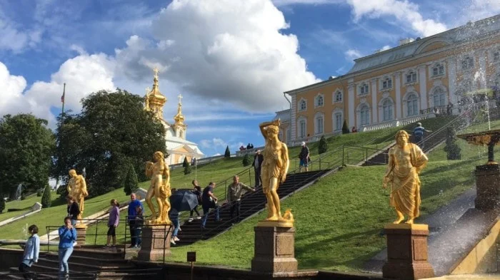 ロシア旅行：観光ビザを簡単に取得する方法(ビザ申請代行業者を利用)