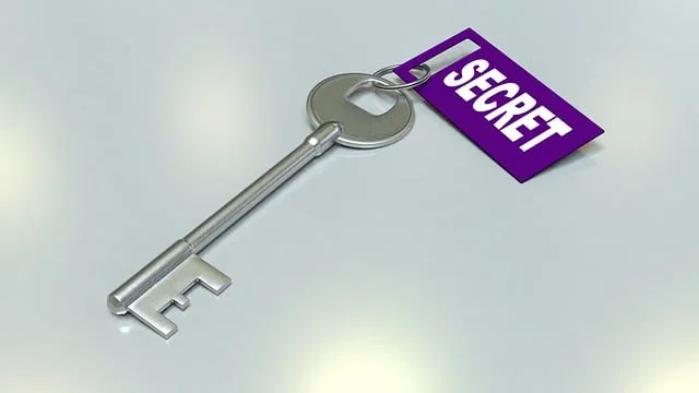 GitHub Personal Access Tokenをコミットする人がいた話、類似例、漏洩対策ツール【GitHub Secret scanning、gitleaks、git-secrets、gitguardian】